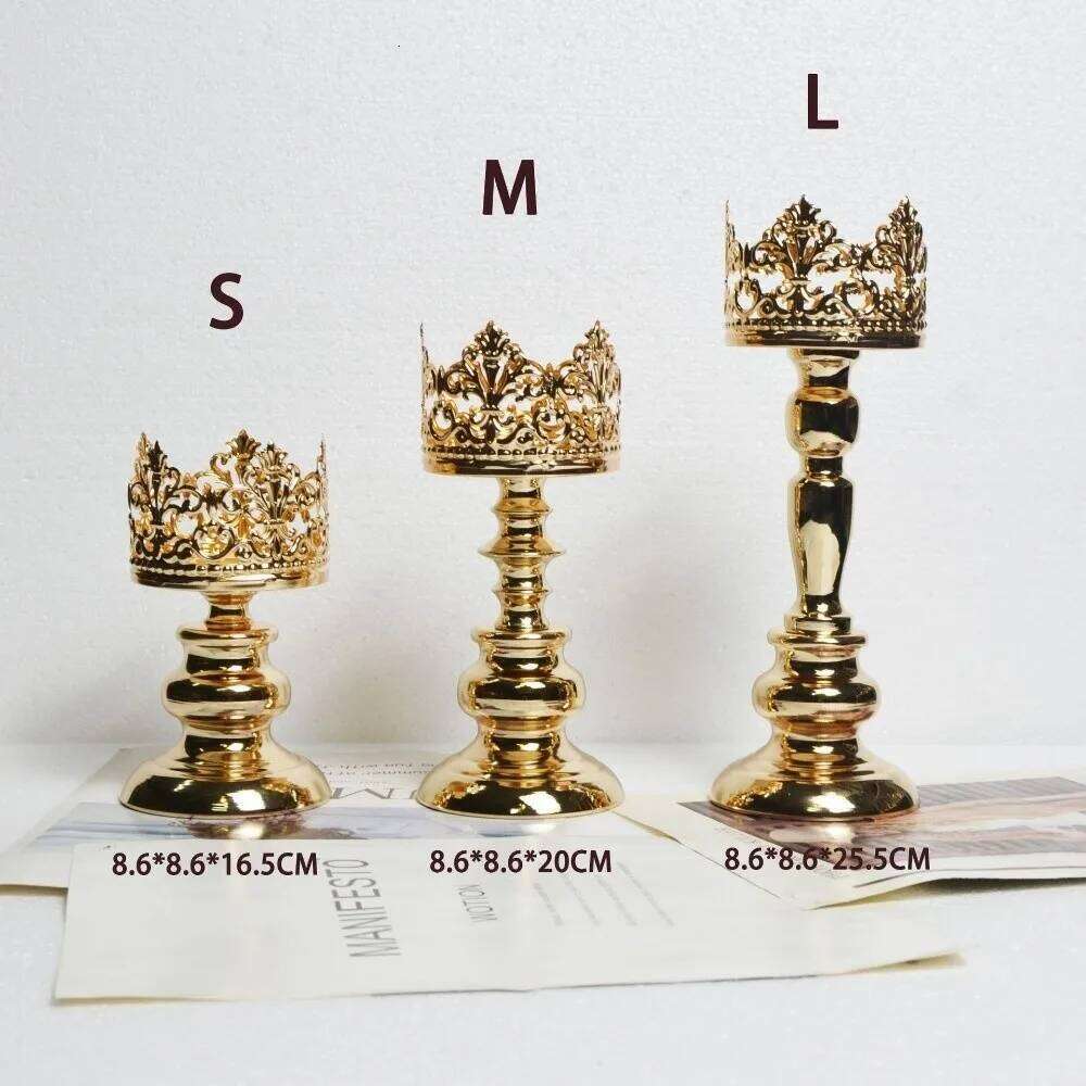 1PCS Retro Tabletop Candle Holders Metal and Iron with Openwork Pattern Home Restaurants Decoration Candlestick Holder H260310