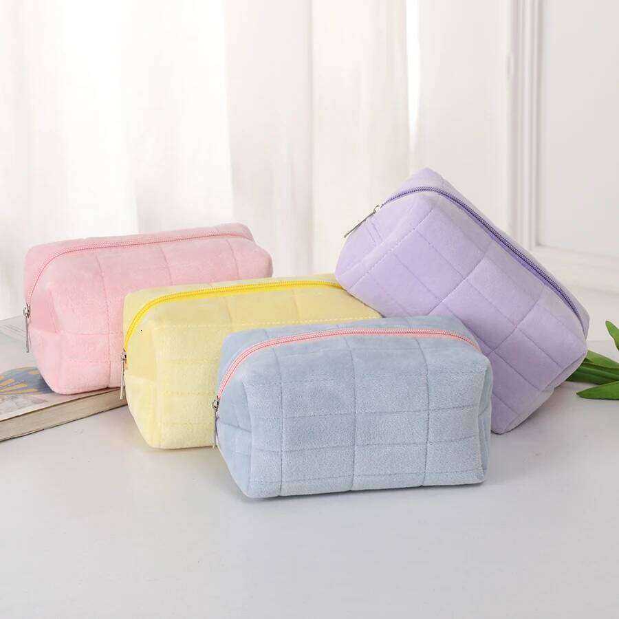 Simple Makeup Pen High Appearance Level WOMEN'S Large Capacity Pillow Portable Storage Bag XJ260310