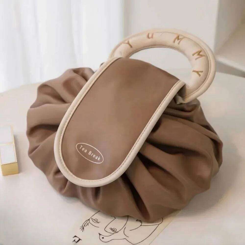 PU Lazy Makeup Large Capacity Portable Drawstring Bundle Travel Storage Waterproof Toilet Bag XJ260310