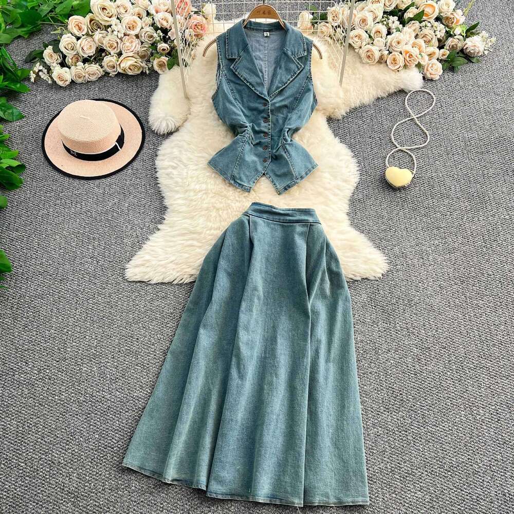 Women's French age reducing outfit, summer lightweight pleated skirt, waist cinched denim top, high waisted slim fit flared skirt