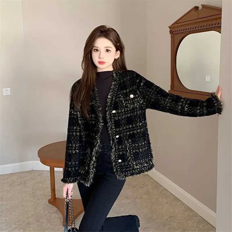 2025 Spring Autumn Womens New Fat Sister Casual Coat Xiaoxiangfeng Female Plus Size Fashion Jacket Loose Top Cardigan OverwearT260310
