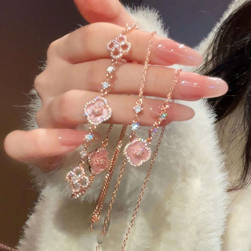 Korean Style Hot-Selling Niche High-End Pink Flower Sparkling Diamond Bracelet for Women Elegant Fashion Exquisite Necklace Set