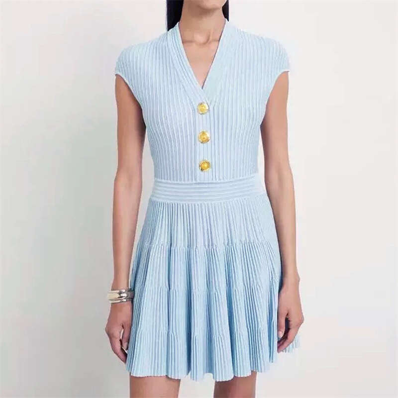 2026 European and American fashion goddess style elegant and simple solid color V-neck sleeveless design vertical stripe knitted dress