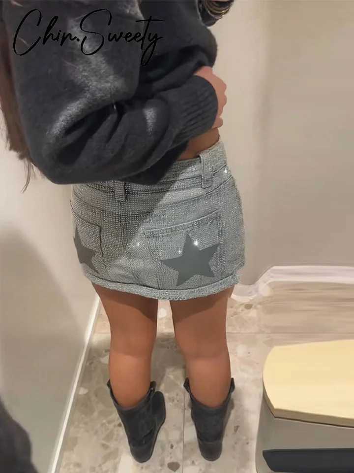 Chic Diamond Decor Womens Denim Pants Shiny Stars Mid Waist Lady Straight Pant 2026 Spring Fashion Female Street Trousers NewT260310