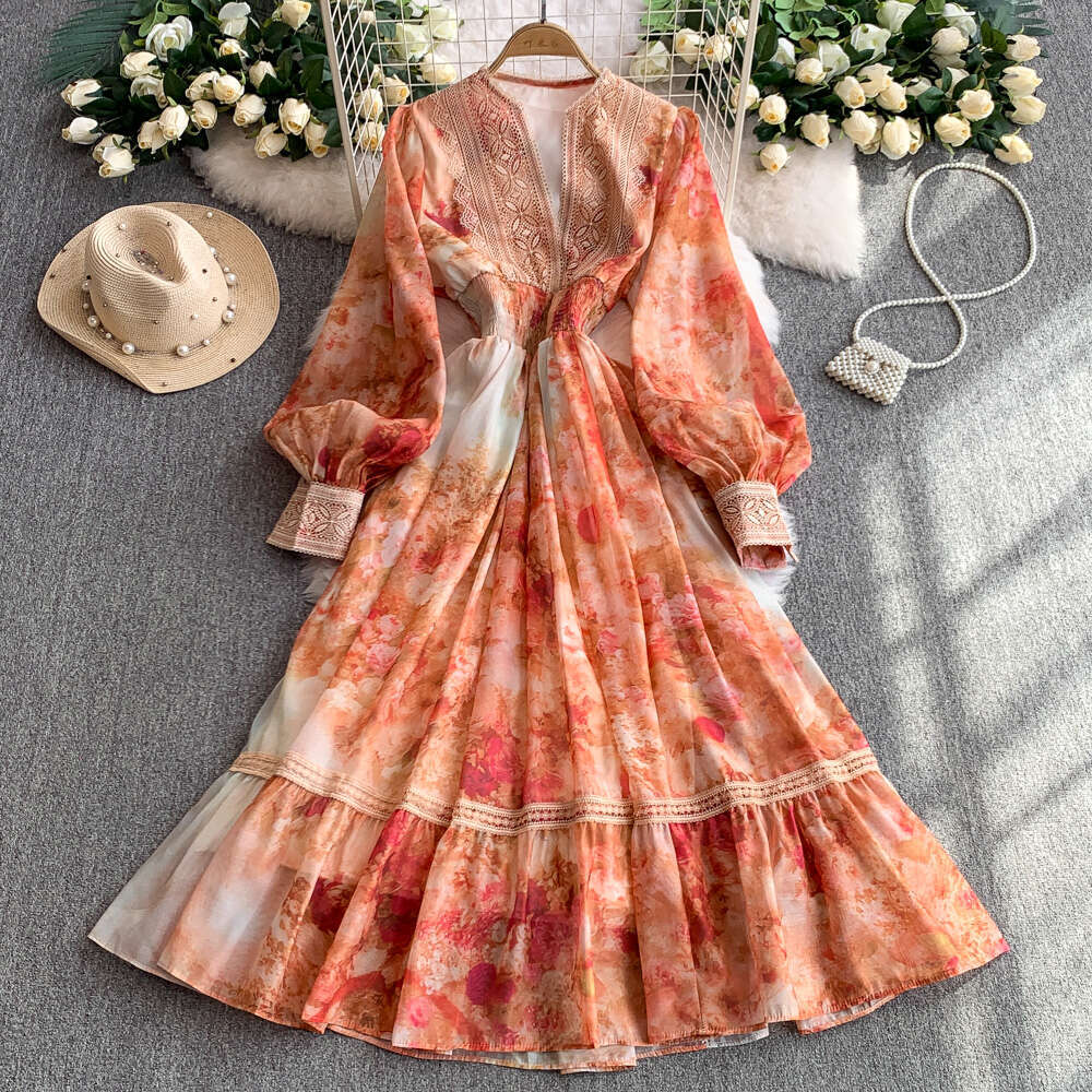 Women's cross-border French elegant lace patchwork V-neck lantern sleeve dress with summer print waistband