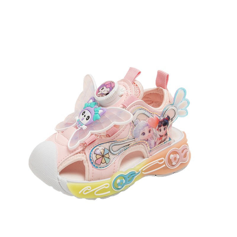 Summer girls' sports sandals, with breathable soles that are soft, elastic and lightweight. Campus casual cartoon-style buttoned light-up shoes f