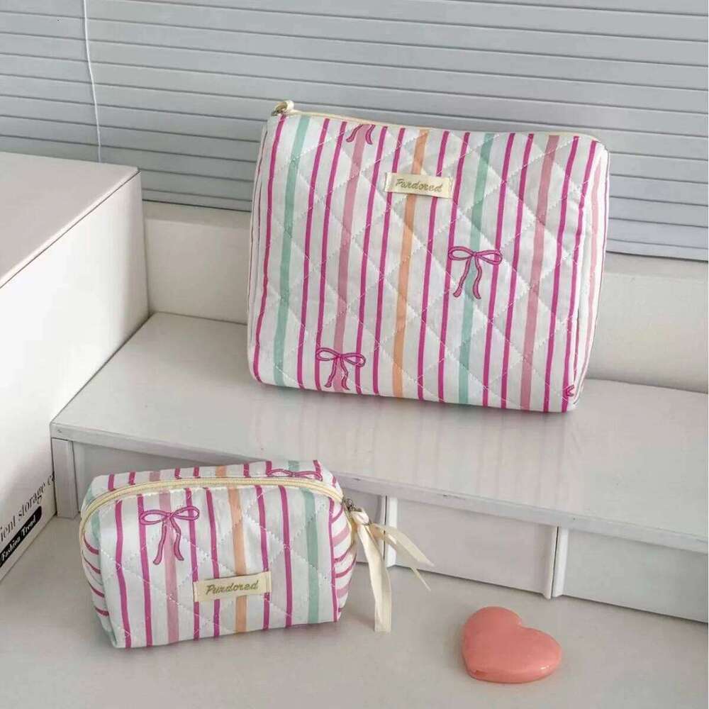 Personality Stripe Bowknot Women Cosmetic Portable Simple Quilting Bag Pouch Travel Large Capacity Makeup Storage Handbag XJ260310