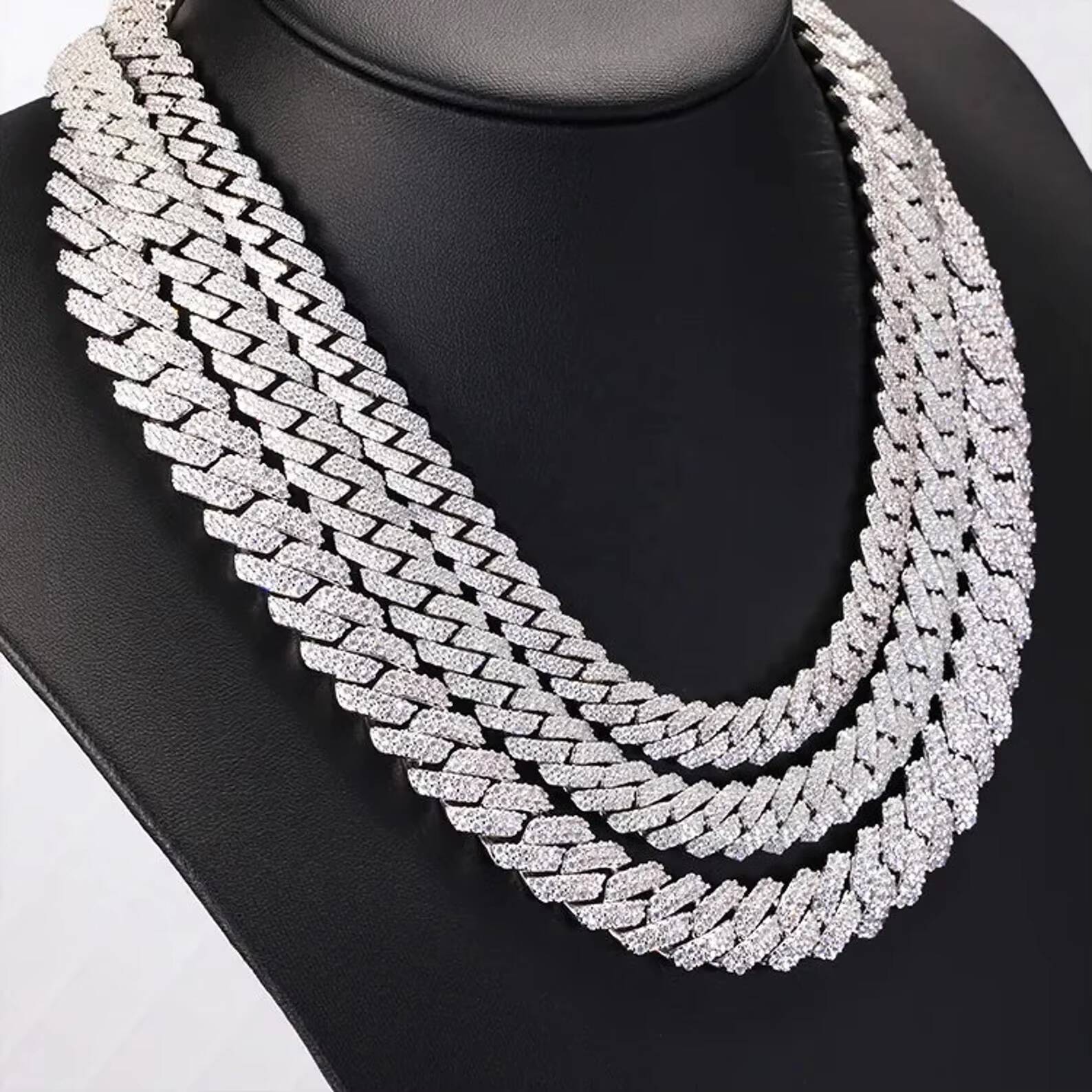 Manufacture Personalized Hip Hop Moissanite Chain 10Mm S925 Silver Cuban Chain for Rapper