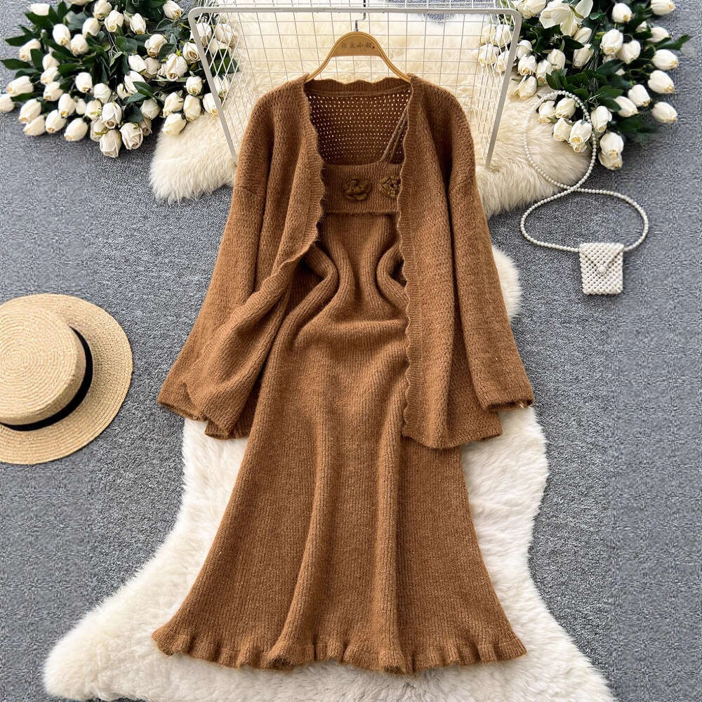 Gentle style women's autumn and winter clothing three-dimensional flower waist belt knitted dress loose jacket 2026