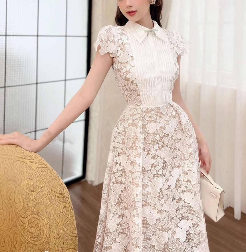 2026 Spring/Summer Women's Elegant White Water Soluble Lace Long Skirt Suitable for Young Women