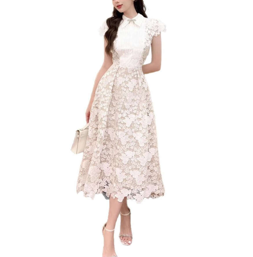 2026 Spring/Summer Women's Elegant White Water Soluble Lace Long Skirt Suitable for Young Women