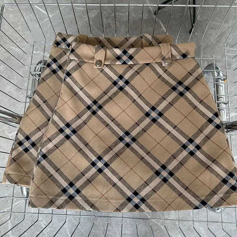 Women Vintage Plaid High Waist Skirts Female Chic Designer A-line Skirts Girls Korean Classic Fashion Thin SkirtsT260310