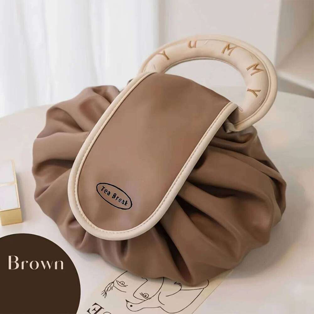 High-end makeup toiletry large-capacity waterproof portable storage high-end light luxury travel bag, one set XJ260310