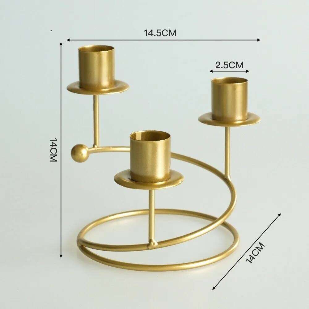 Iron Candlestick Holder Ornaments Retro Style Candle Stand Restaurant Decor Birthday Candlelight Dinner Props Home H260310