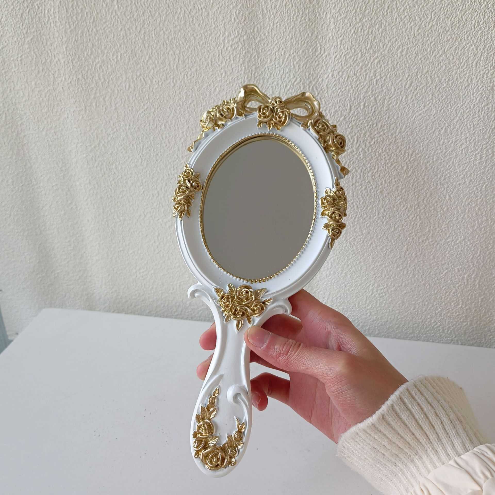 European handle mirror hand-held mirror hand-held mirror oval Hotel photo antique Baroque gold mirror T260310