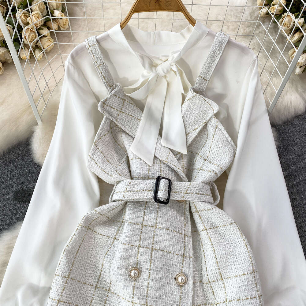 2026 Designer Youthful Sweet Strap Skirt Style Waist Slimming Floral A-line Skirt Two Piece Set with Bow