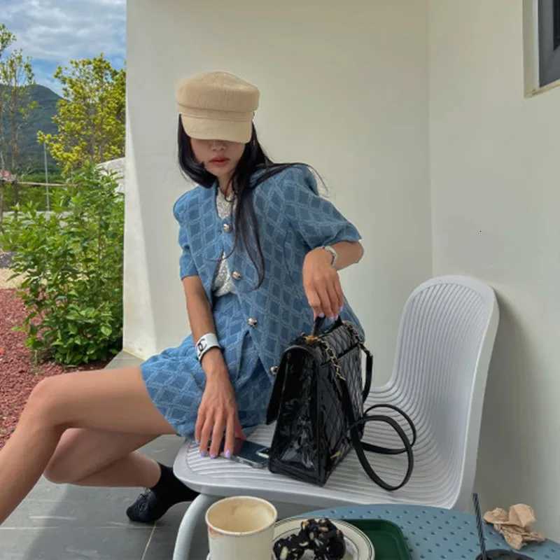 Casual Denim Suit Womens Summer Short-sleeved Plaid Jacket High-waisted Shorts Two-piece Set Fashion Female ClothesT260310