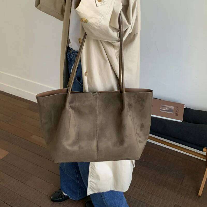 LEFTSIDE Women Faux Suede Shoulder 2025 Winter Retro Soft Tote Bag Luxury Designer Trend Female High Capacity Handbags XJ260310