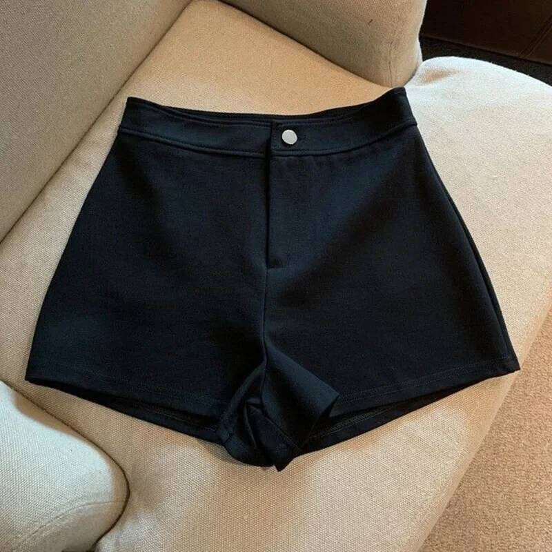 High-Waisted Slimming Women 2025 Spring Summer Korean Style Tight Elastic Black White Shorts Casual Street Short Pants T260310