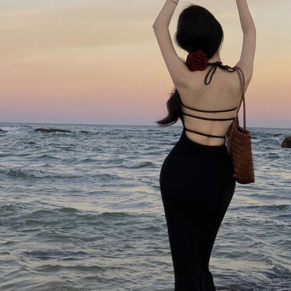 2026 Gentle Women's Open Back Neck with Chest Mat Suitable for Seaside Vacation's New Slimming Tight Dress