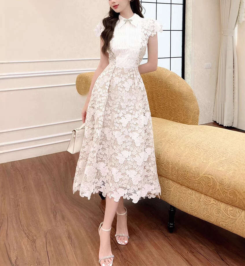 2026 Spring/Summer Women's Elegant White Water Soluble Lace Long Skirt Suitable for Young Women