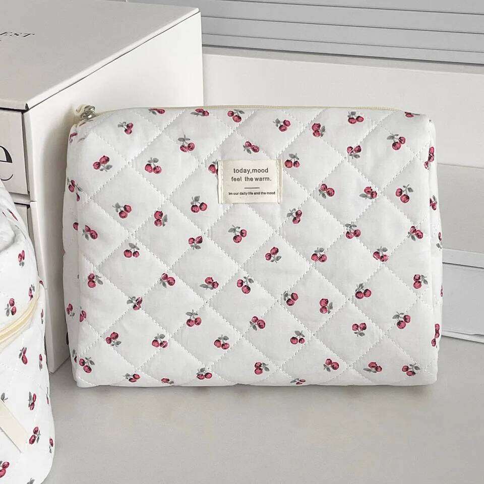 Cherry Makeup Bag Women's Bags Fashion Portable Cute Cosmetic Travel Storage Pouch Handbag Cotton Quilted Zipper Purse XJ260310