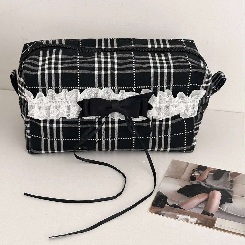 Black White Check Lace Trim Storage Bag Large Capacity Makeup Organizer Pouch XJ260310