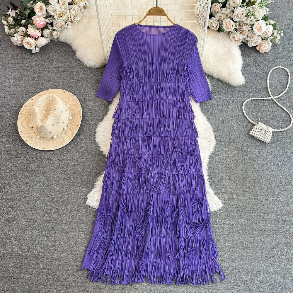 2026 Designer Fashion pleated short sleeved round neck loose A-line ribbon dress elegant long sleeved