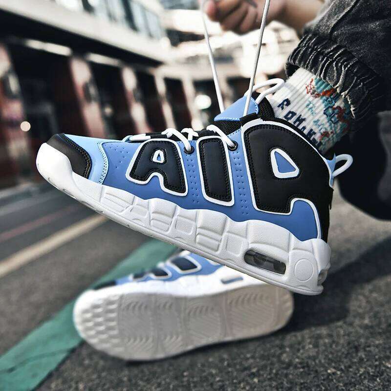 New Large-sized High-top Men's Lightweight and Anti-slip Air Cushioned Sports Running Shoes, Casual Basketball Shoes 26W0310