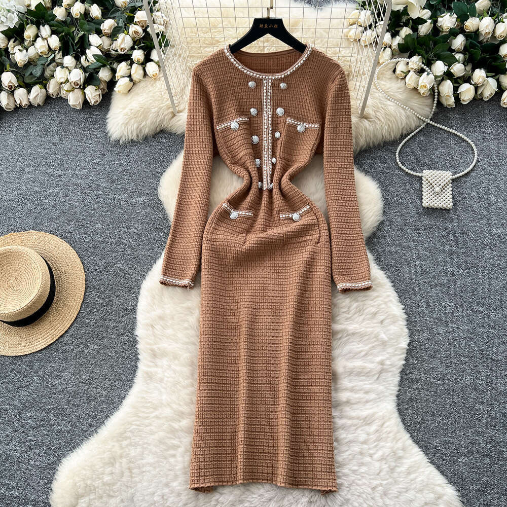 Women's dress 2026 autumn and winter French high-end style metal button waist slimming elegant knitted fabric