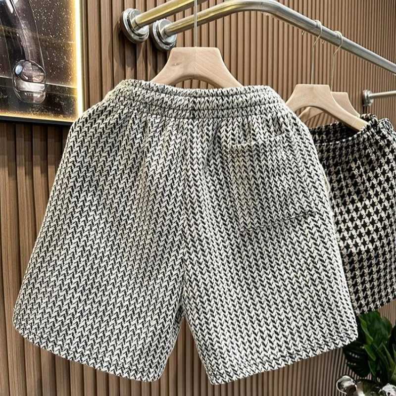 Mens Clothing Print Plaid Shorts Summer Stylish Straight Leg Casual Beach Pants Comfortable Pockets Lightweight Street Shorts N260310