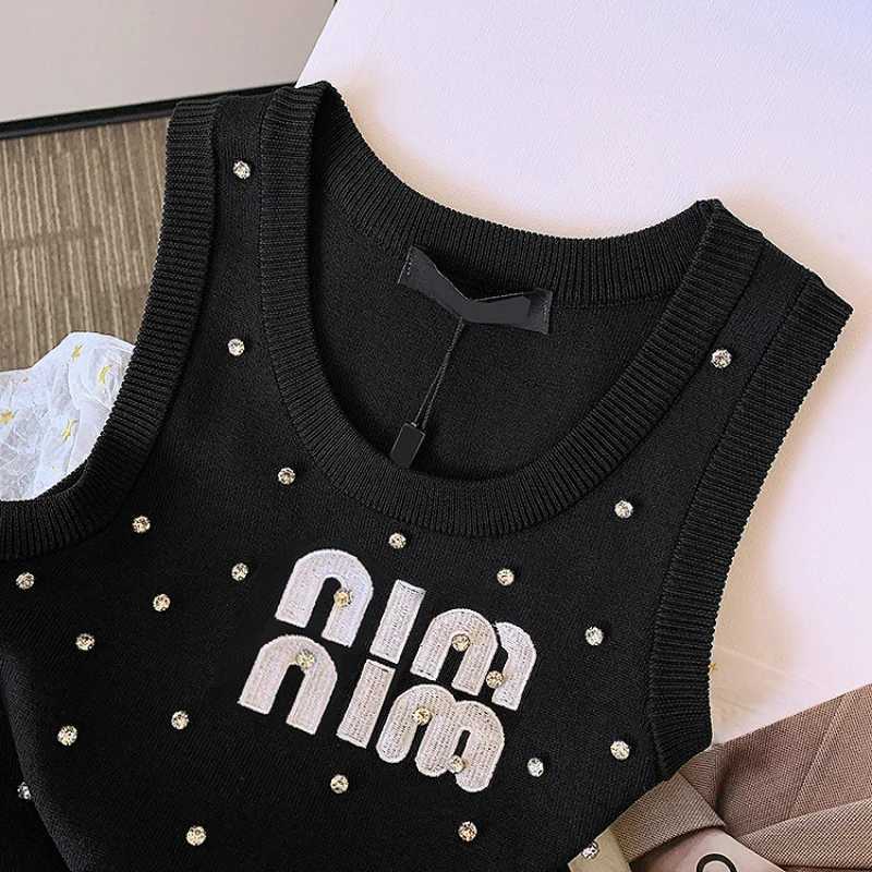Korean Fashion Luxury Knit Vest Rhinestone Inlay, Slim Fit, Sexy Sleeveless Tank Top for SummerT260310