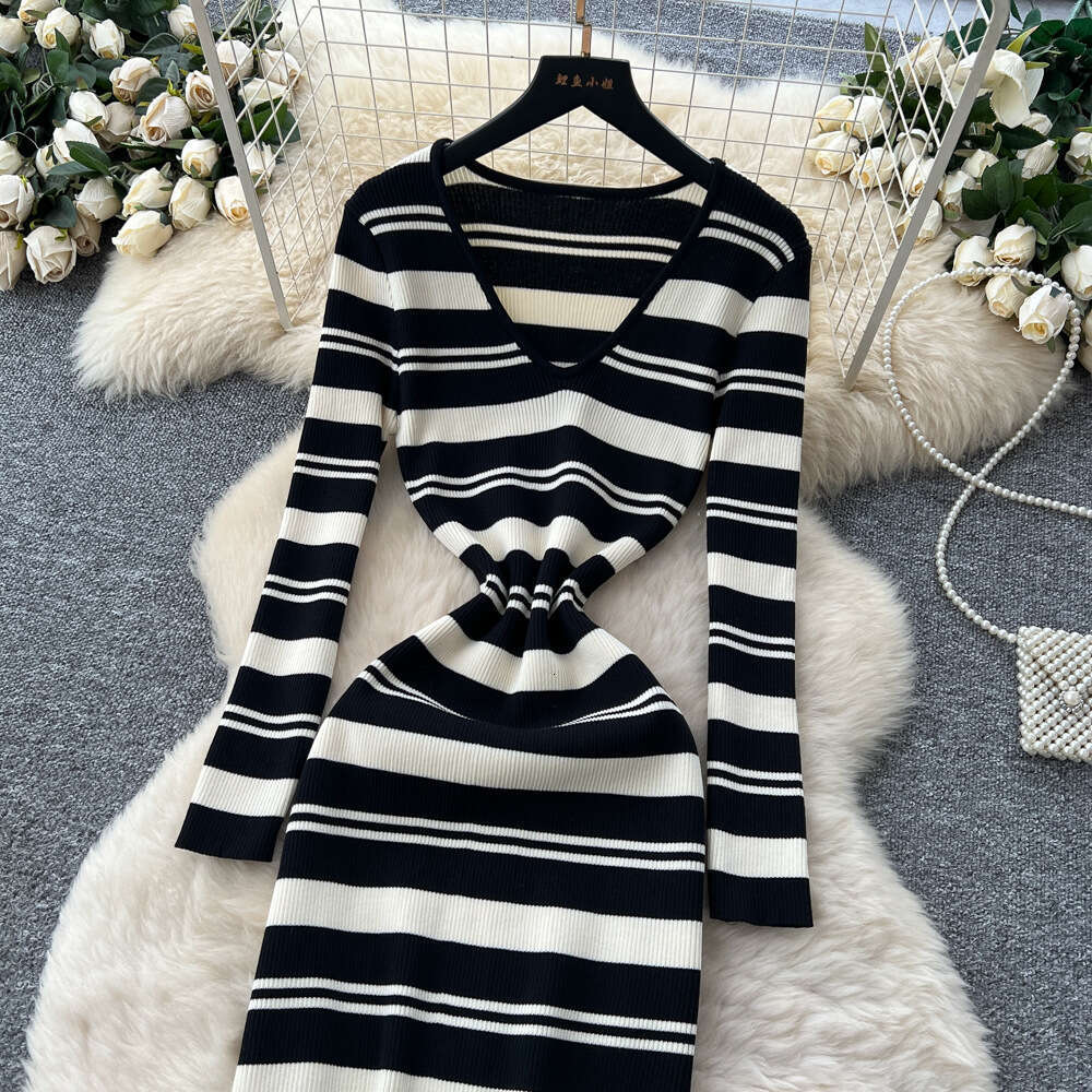 Korean style fashion retro V-neck long sleeved color blocked striped knitted women's dress autumn and winter elastic waist sweater