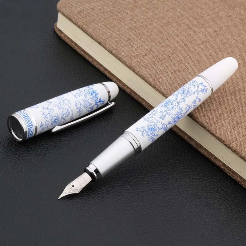High Quality Chinese Blue and White Porcelain Pattern Medium Nib Fountain Pen Stationery Office School Supplies 260310
