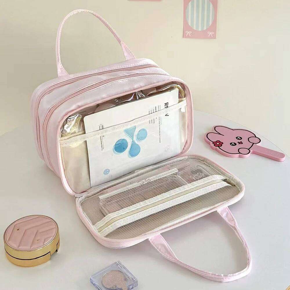 Large Capacity Portable Travel Cosmetic Bag Women's Lightweight Nylon Storage Organizer for Toiletries Easy to Carry Daily Use XJ260310