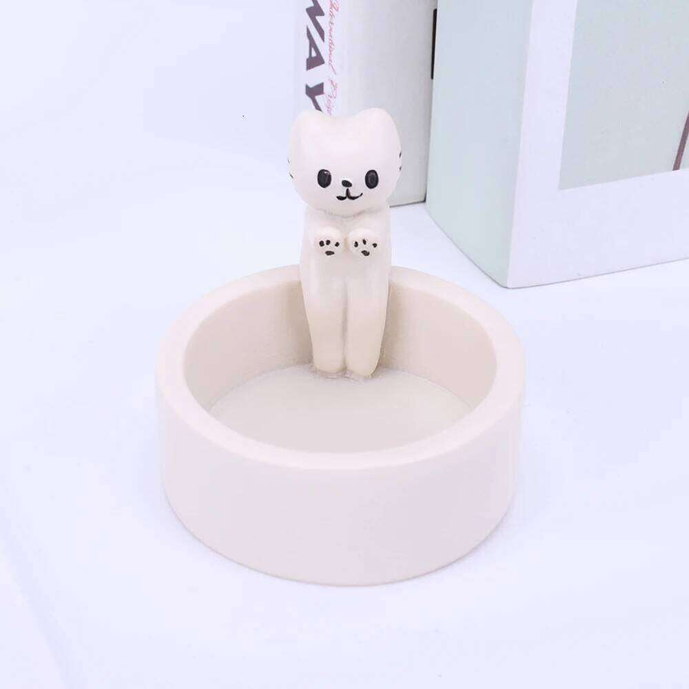 1-2PCS Cute Kitten Resin Cat Creative Aromatherapy Candle Holder Cartoon Candlestick Decoration H260310