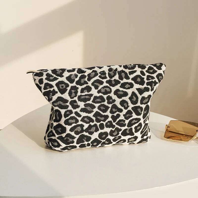 Women's Makeup Fashion Leopard Print Large-capacity Cosmetics Skin Care Product Storage Toiletry Portable Liner Bag XJ260310