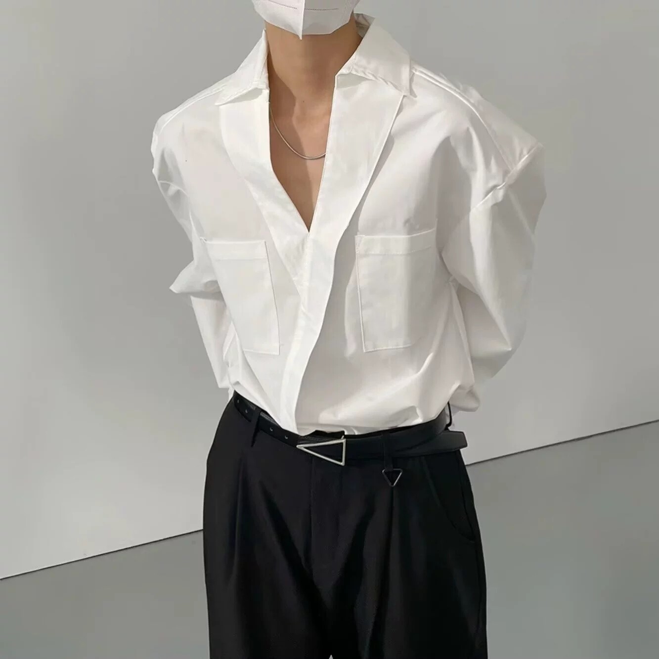Spring And Autumn -style Fashionable Minimalist V-neck Designer Shirt High-end Design Pullover Long-sleeve For Men Loose-fitting Trendy - view 5