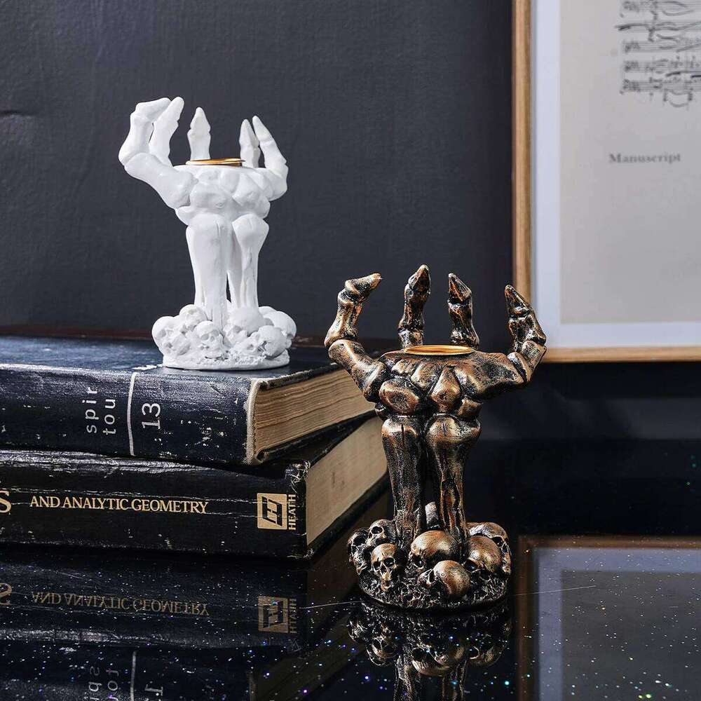 1PC,Halloween party,Halloween resin material retro skull hand decorated candlestick H260310