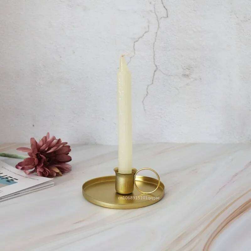 New Desktop Adornment Metal Candlestick Taper Candle Holder with Handle Home Wedding Decorations H260310