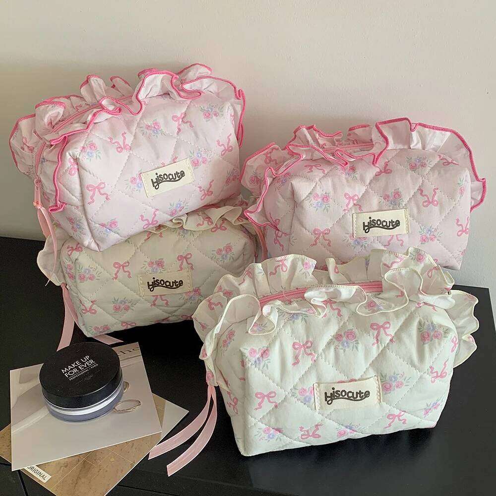 Korean Women's Butterfly Bow with Lace Hand-held Girl's Travel Makeup Item Storage Bag XJ260310