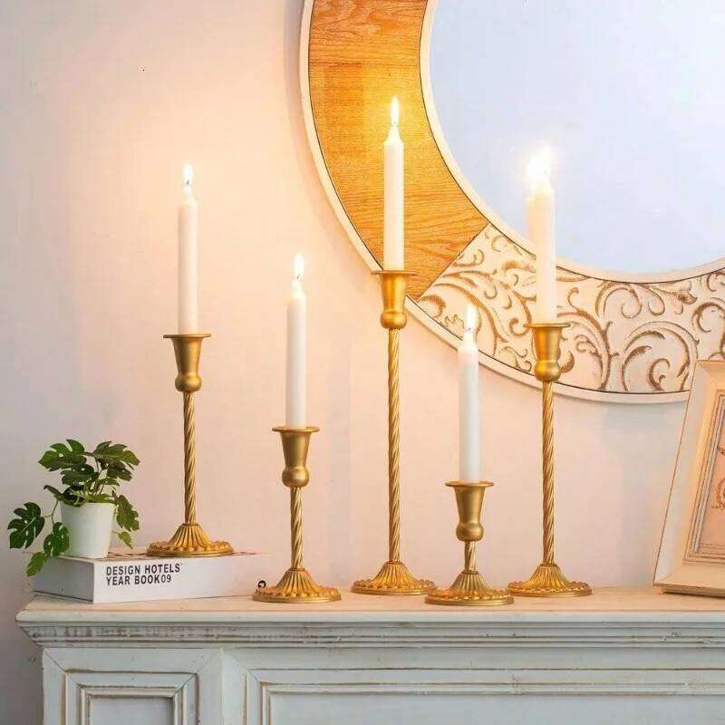 Metal Candle Holder Iron Art Candlestick Dining Table Wedding Romantic Decor Finish for Home and Office Party Ornaments H260310
