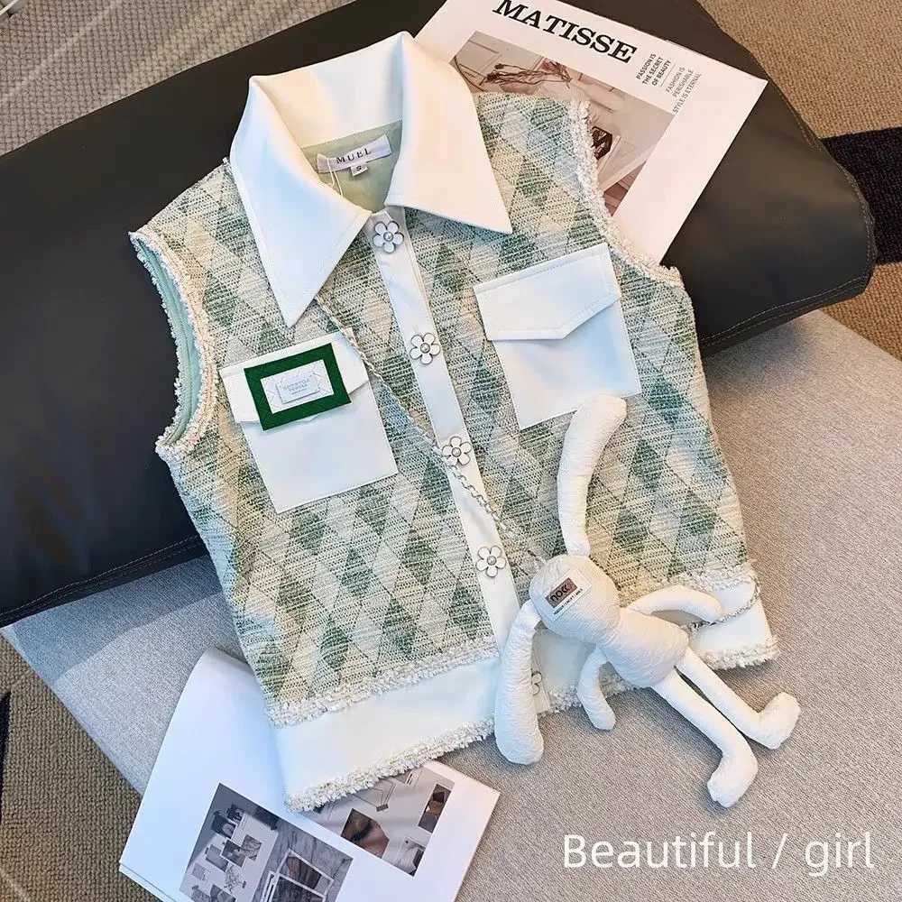 Ladies Fashion Patchwork Sleeveless Two-piece Suit Summer Temperament Plaid High Waist Pleated Skirt Women Buttons Pocket SetsT260310