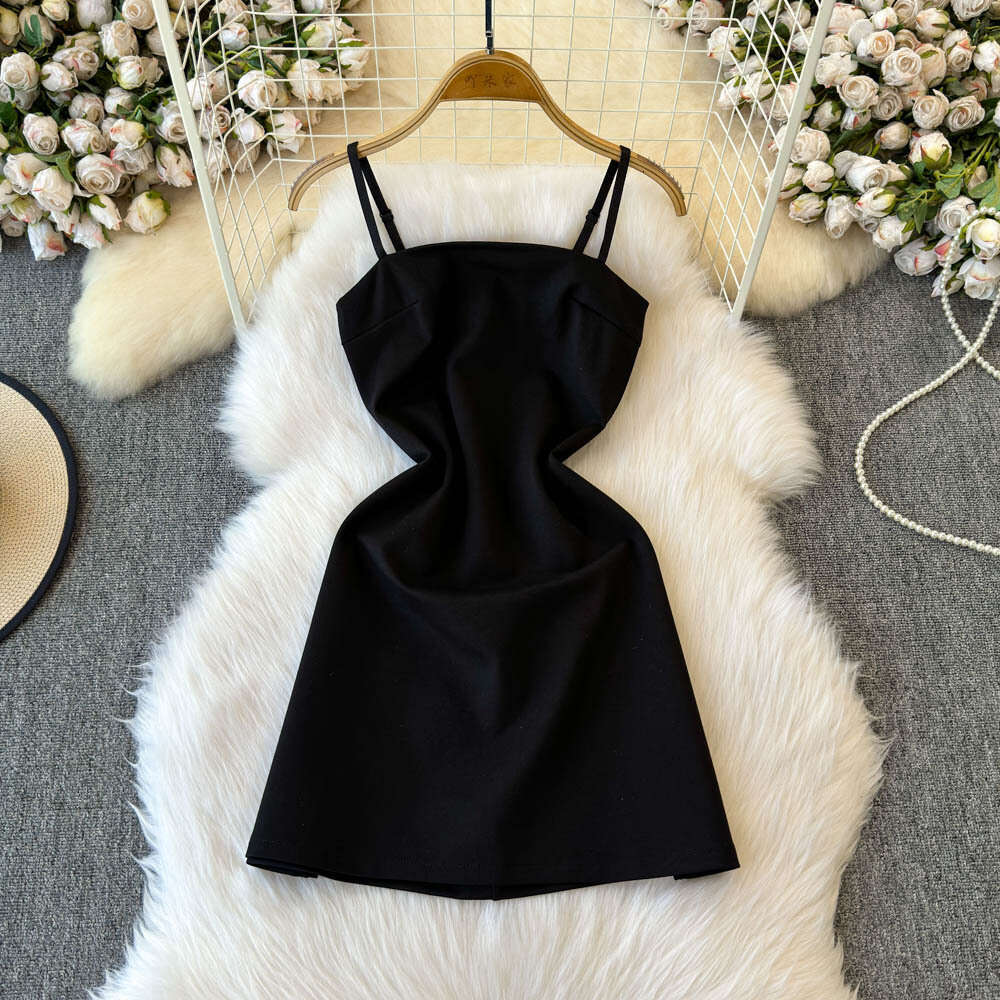 2026 women's niche professional attire, fishbone dresses, slimming vests, and sports jackets