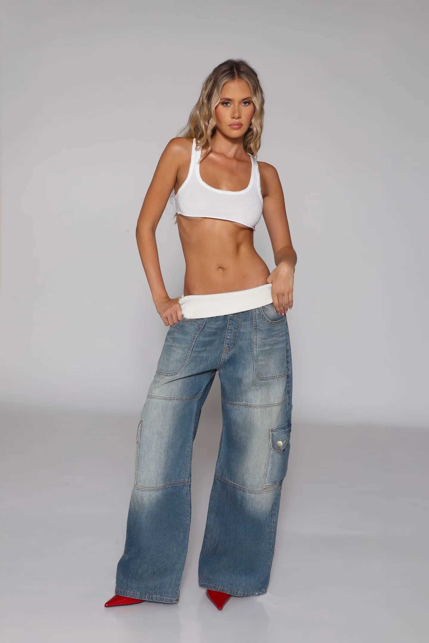 American-style vintage distressed high-waisted denim womens long pants for the 2025 autumn season M260310