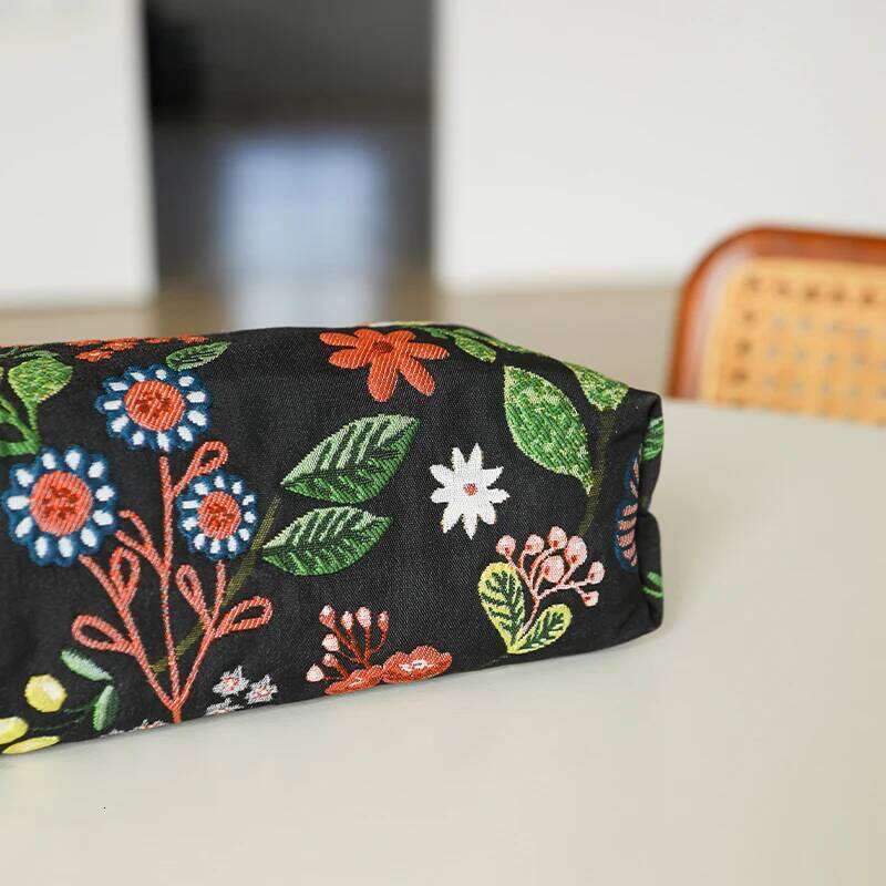 Women's Black Jacquard Large Capacity Lipstick Makeup Storage Handy Hand Clutch Travel Toiletry Bag Ins Style XJ260310