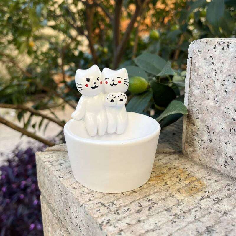 Cartoon Couple Kitten Candlestick Resin Ornament H260310