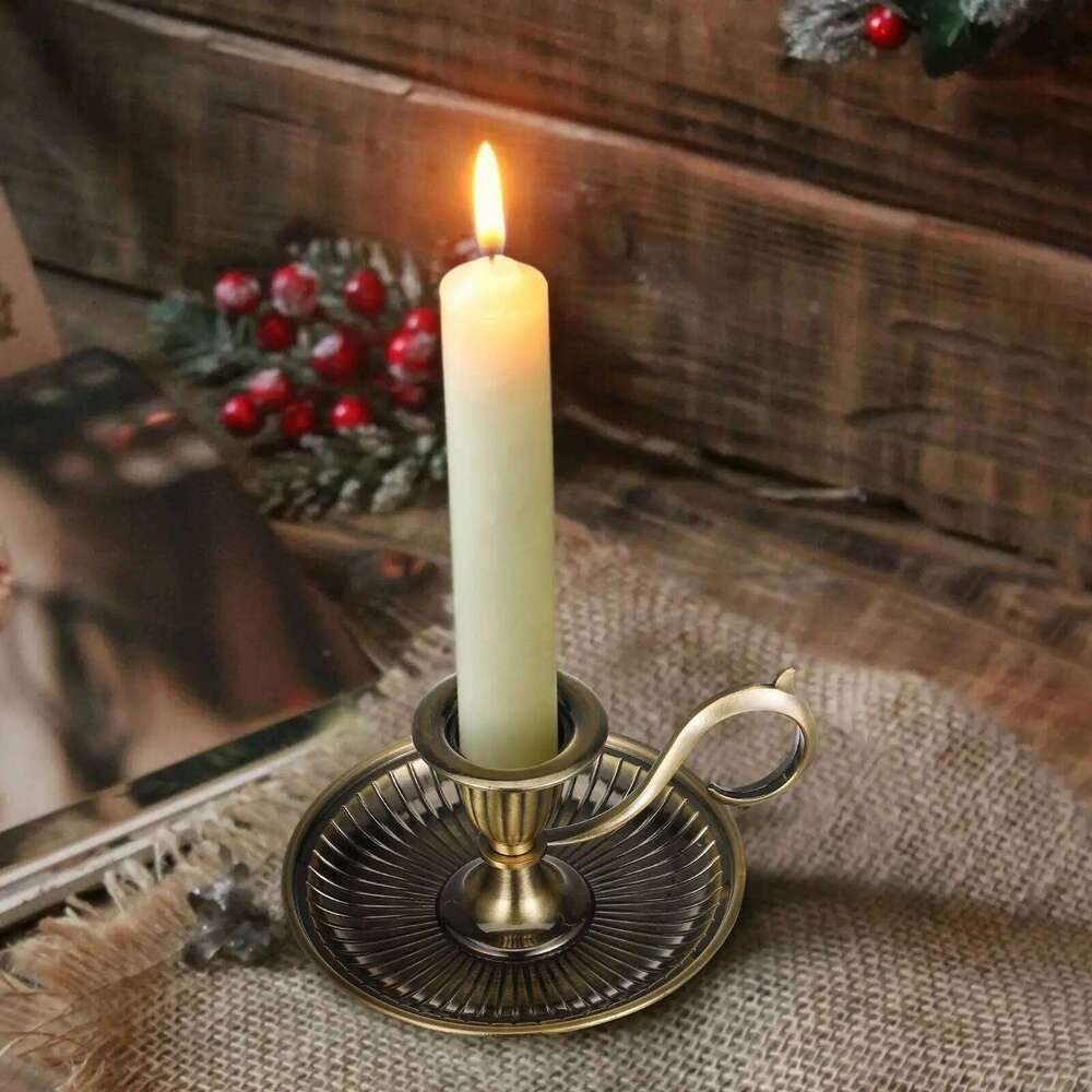 candle holder Retro Metal Taper European Style Church Table Holder cup Vintage Candlestick Home Villa Handicraft ornament H260310