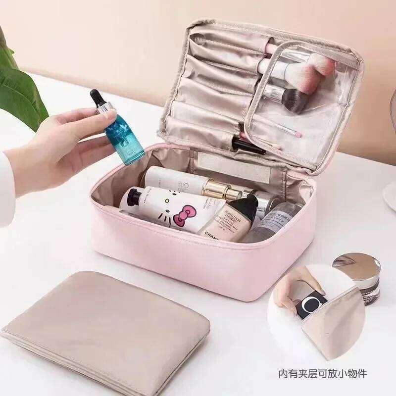 New Ladies Portable High Appearance Index Cosmetic Large-capacity Travel Washing Three-dimensional Makeup Storage Bag XJ260310