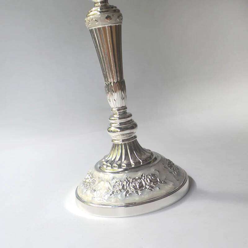 European Rose Flower Design Gold Silver Plating With White Hand Enameled Tabletop Metal Alloy Stick Candle Holders Pair H260310